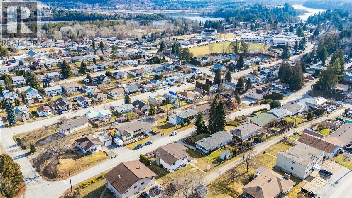 520 10th Avenue, Castlegar