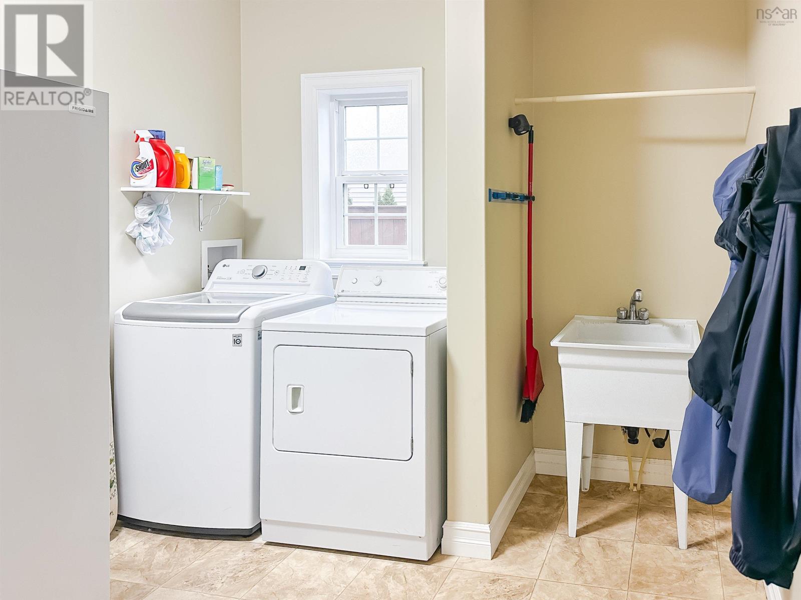 Property 42 of 49 of 93 MacDonald Park Road