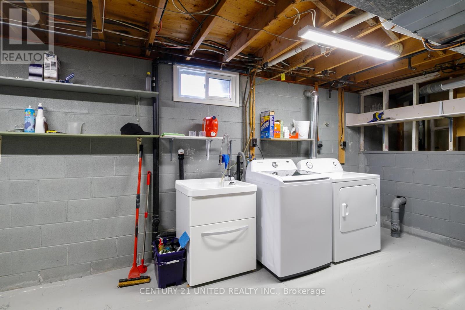 1002 ALBANY COURT - 20