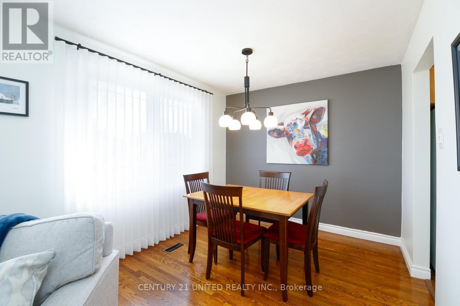 1002 ALBANY COURT - 5