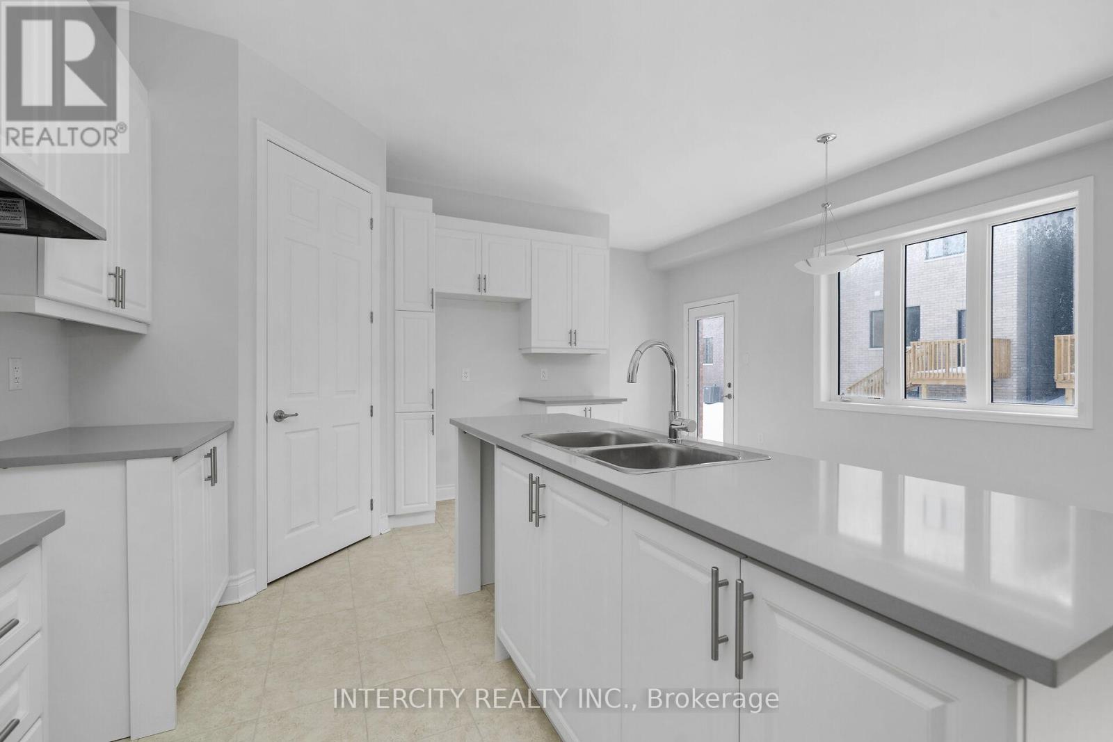 68 CLAREMONT DRIVE - 11