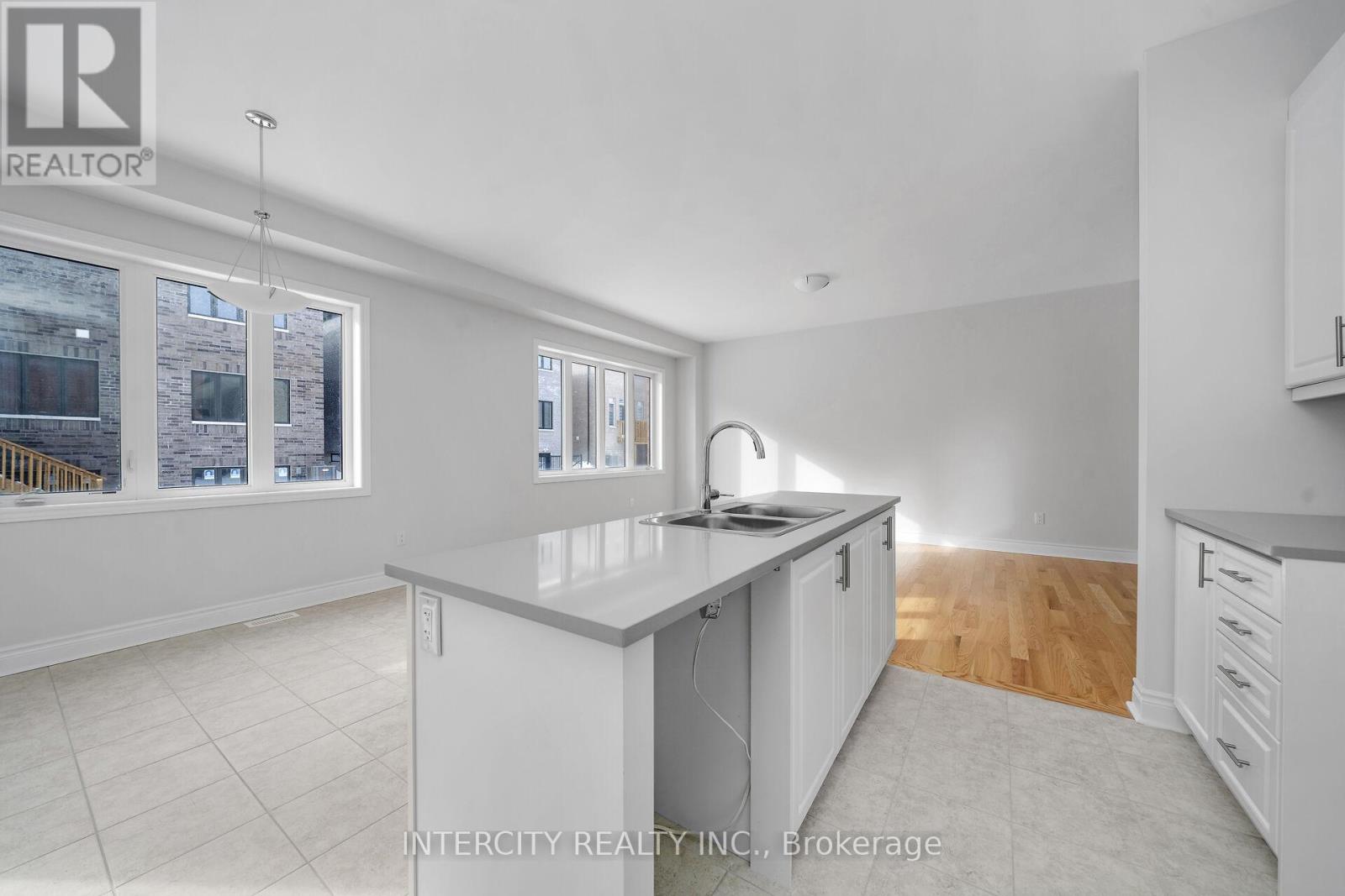 68 CLAREMONT DRIVE - 12