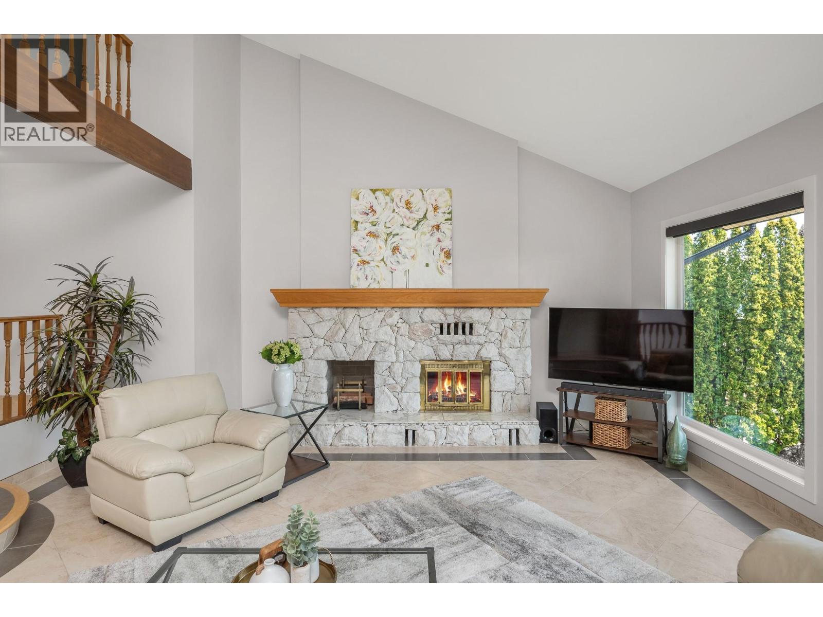 7994 Tronson Road, Vernon