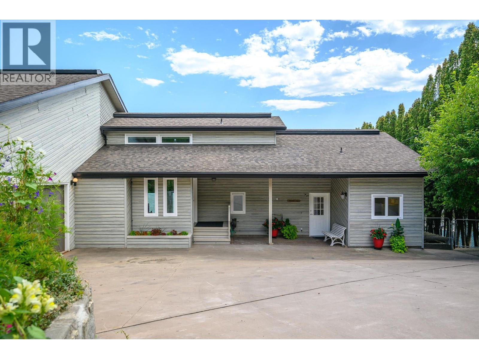 7994 Tronson Road, Vernon