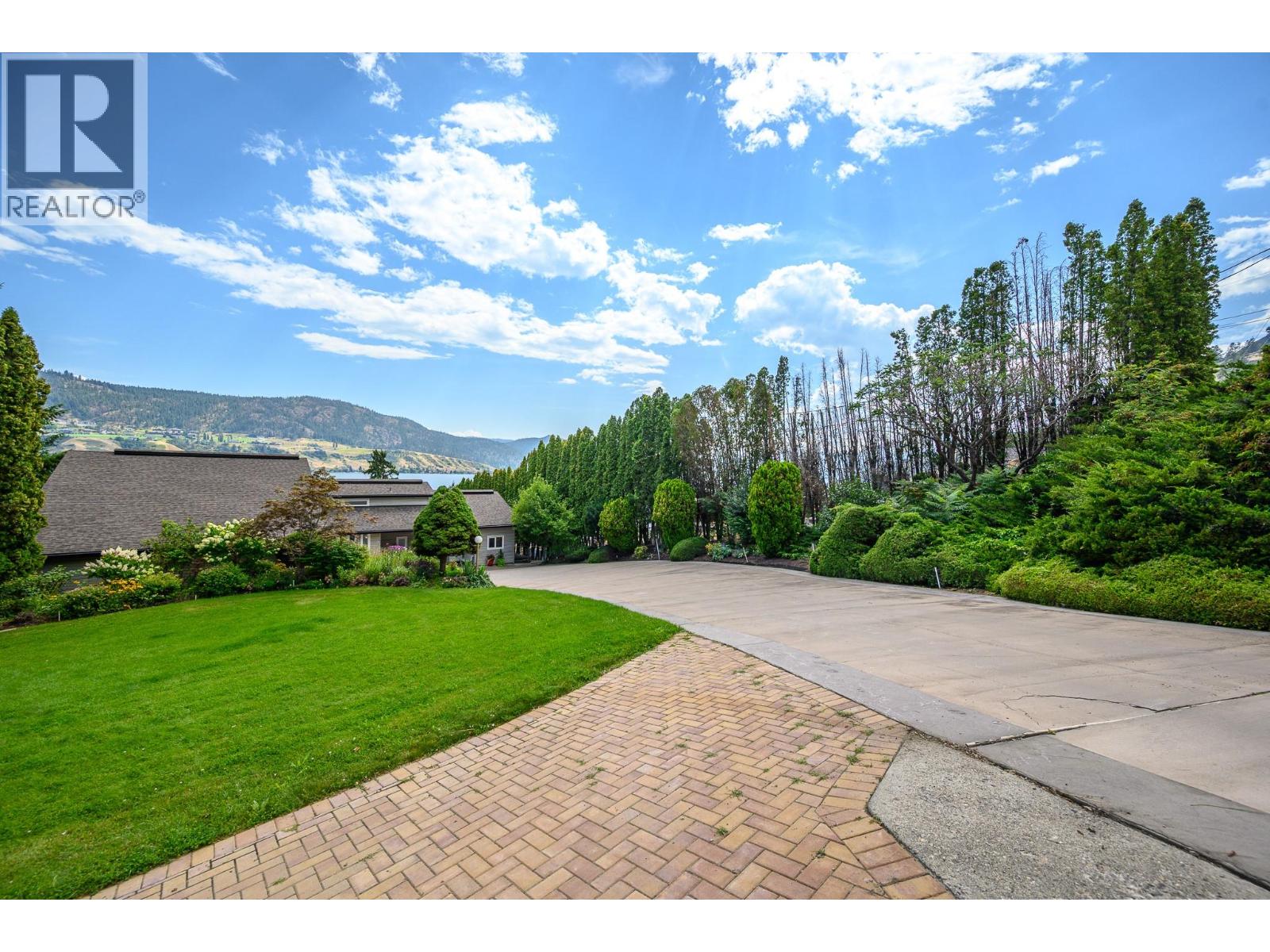 7994 Tronson Road, Vernon