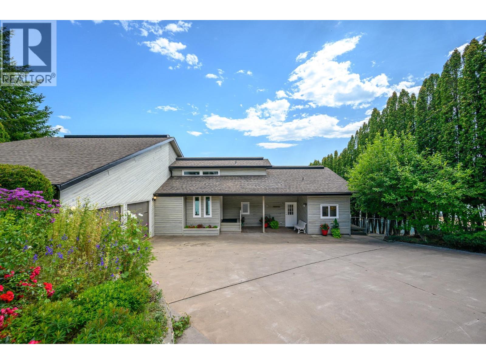 7994 Tronson Road, Vernon