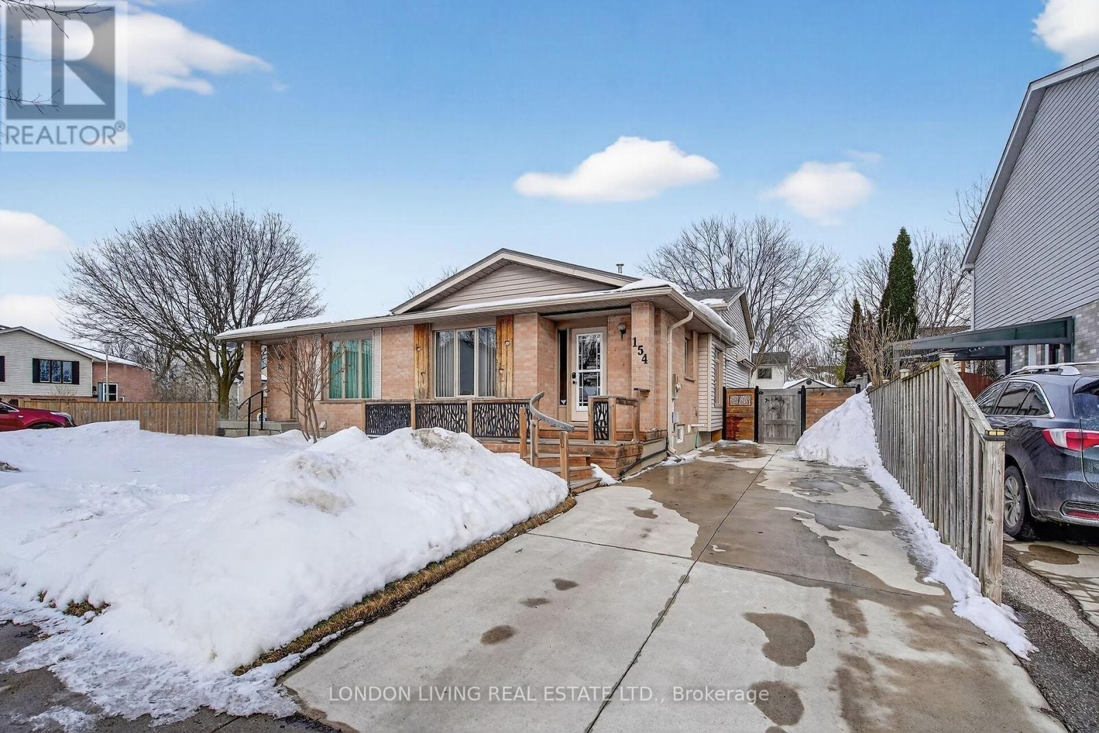 154 BONAVENTURE DRIVE - Photo 4 of 48, London East (East I), Ontario