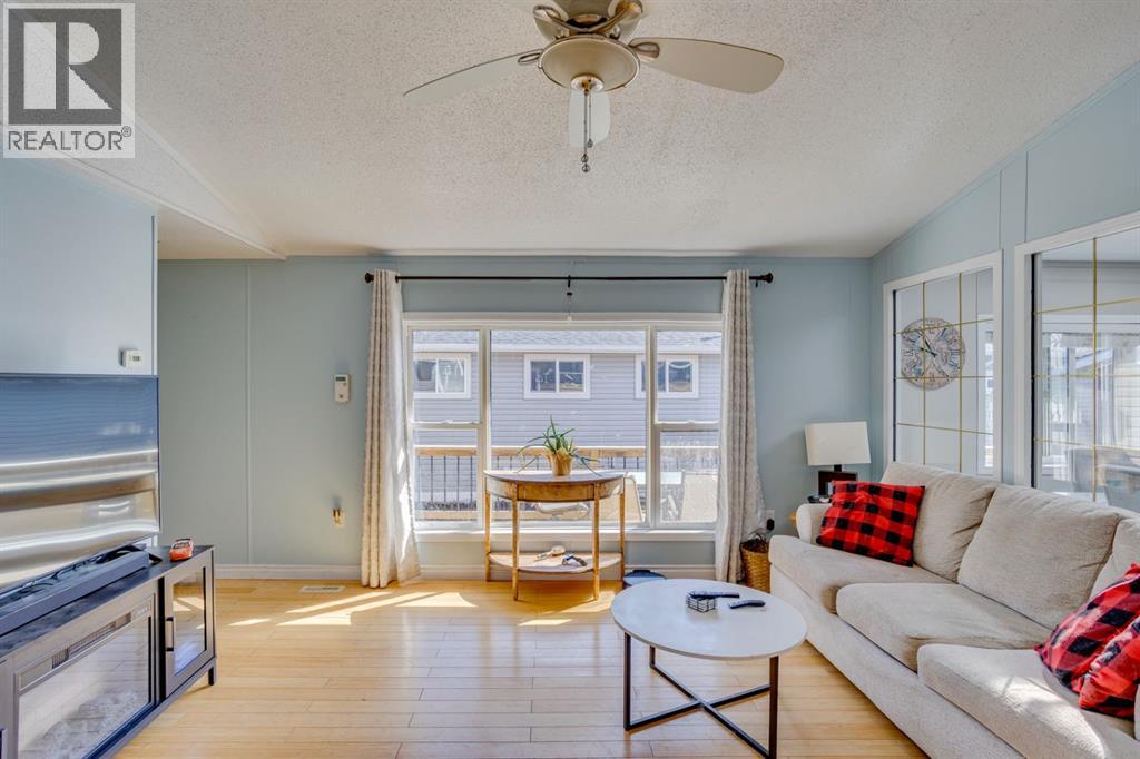 244 COKERILL CRESCENT - 6