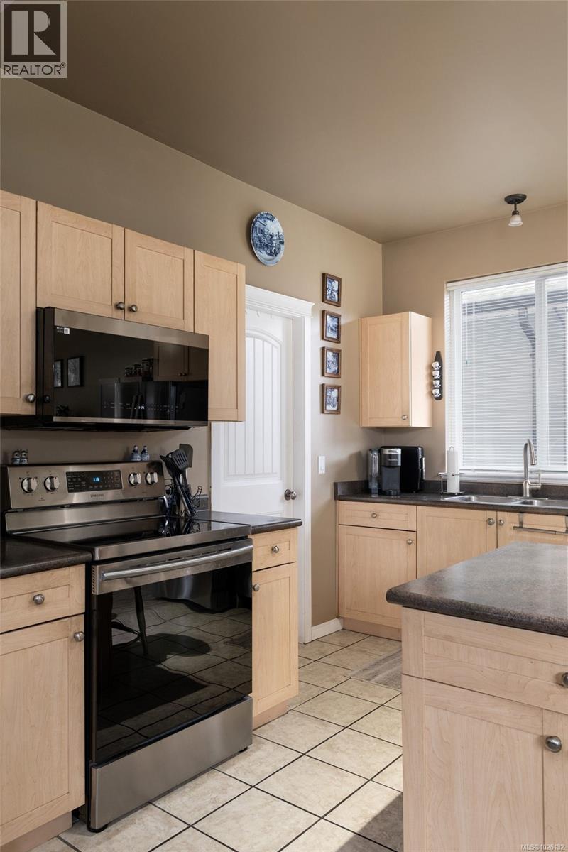  870 Arncote Place, Langford