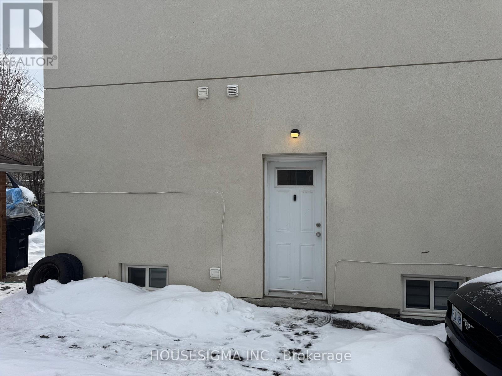 BASEMENT - 105 HABITANT DRIVE - Photo 2 of 15, Toronto (Humbermede), Ontario