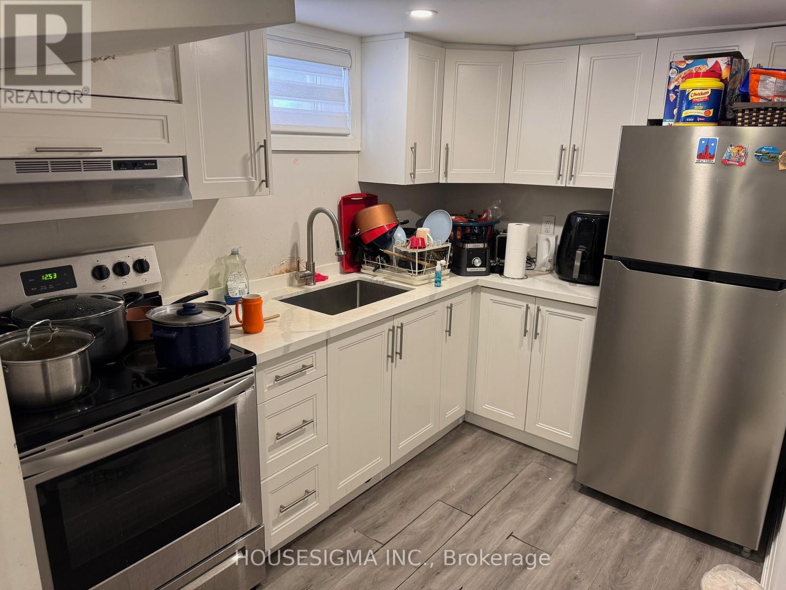 BASEMENT - 105 HABITANT DRIVE - Photo 4 of 15, Toronto (Humbermede), Ontario