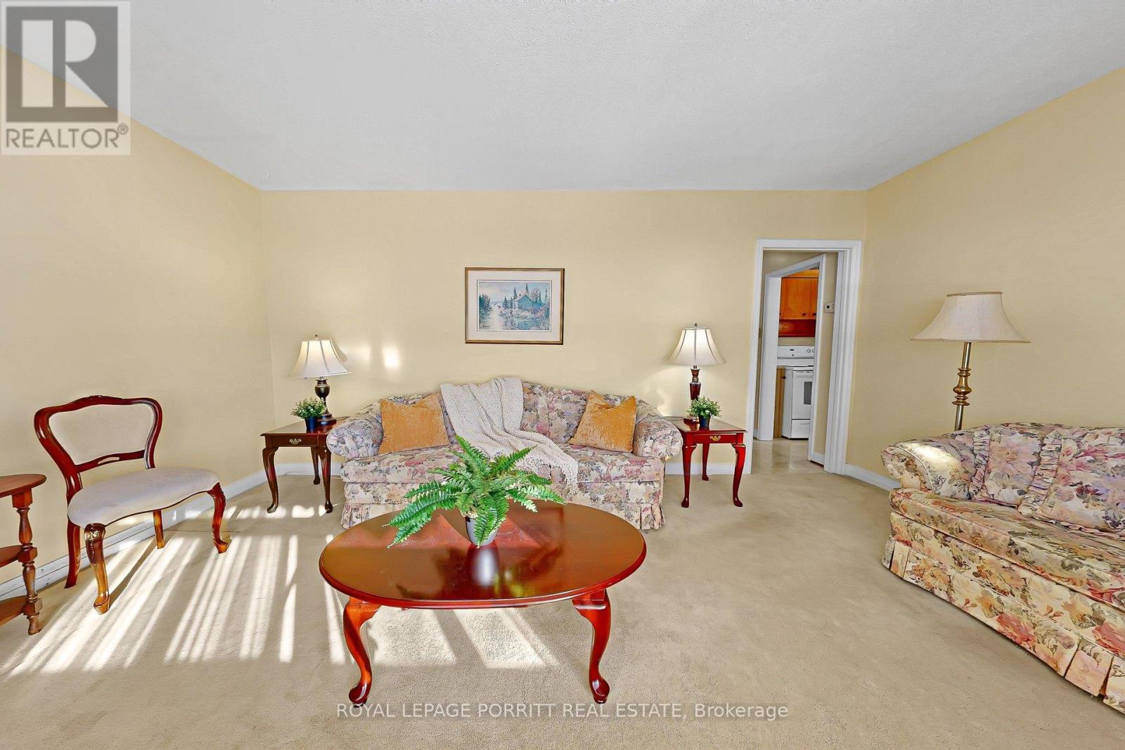 38 ELTHAM DRIVE - Photo 4 of 29, Toronto (Alderwood), Ontario