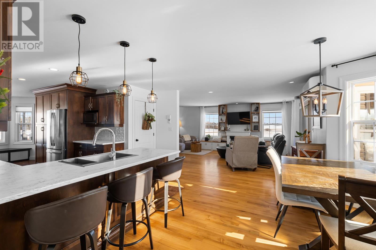124 Wharf Road - 31