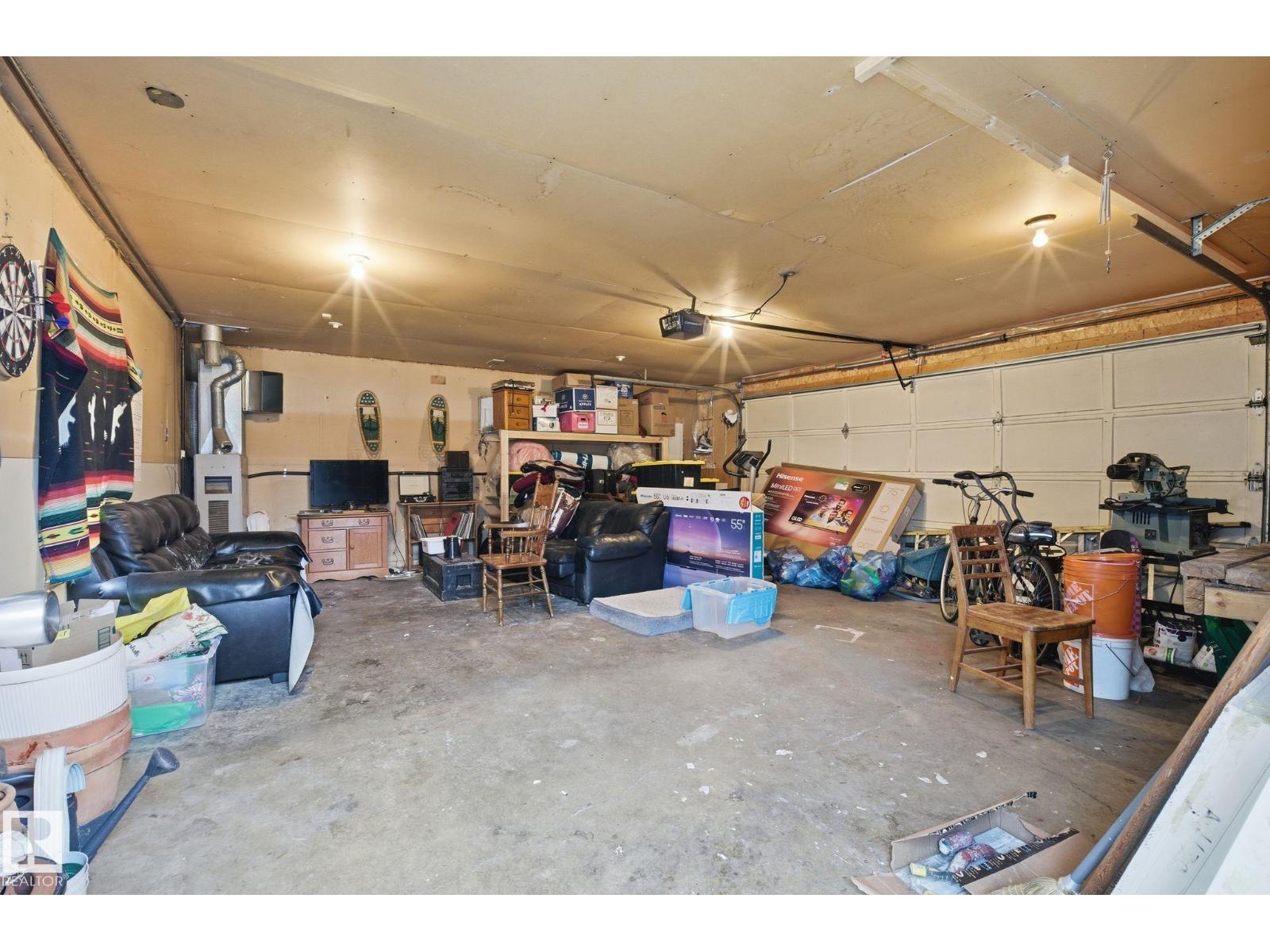 9705 87 AV NW, Edmonton