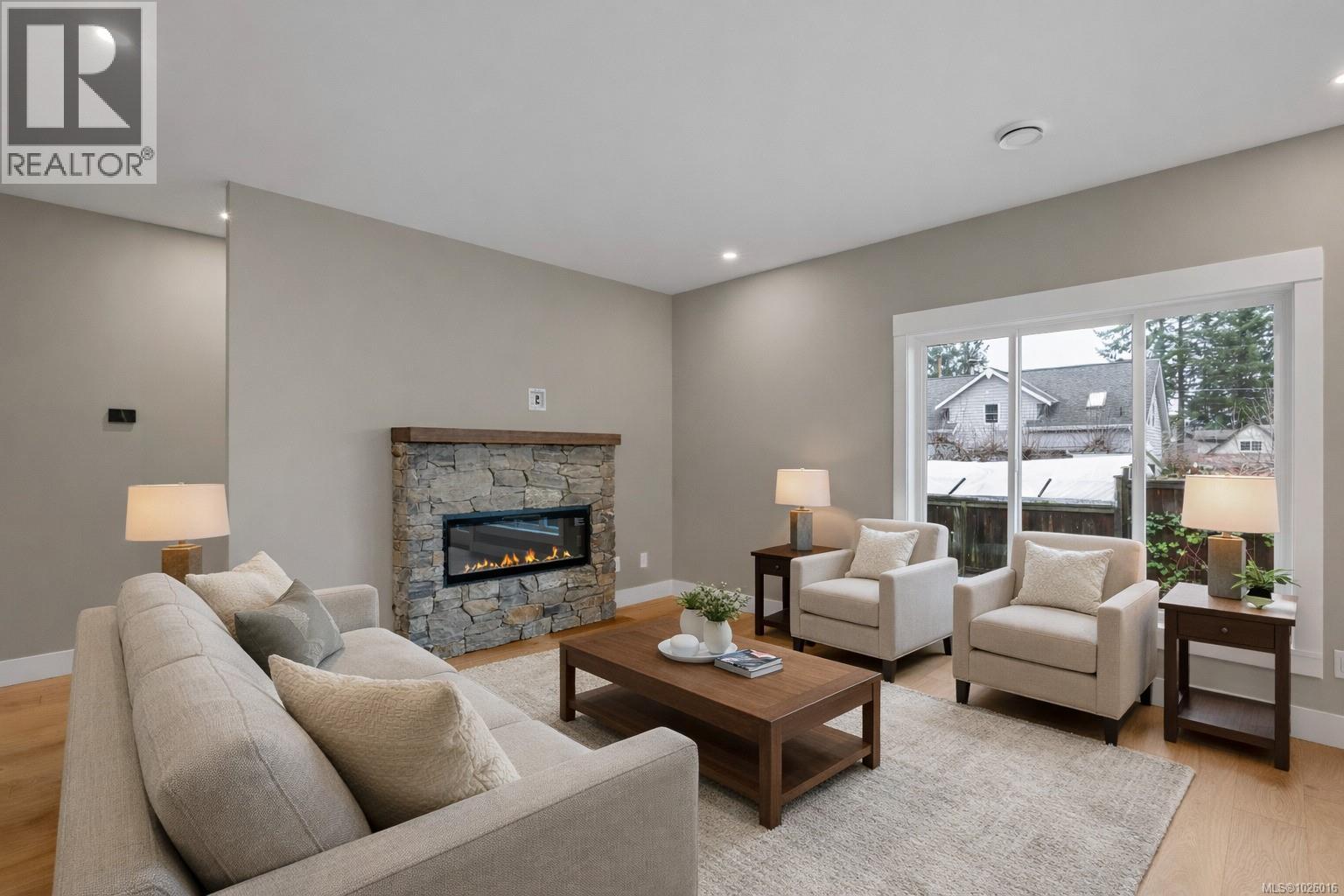 715 Doehle Ave, Parksville