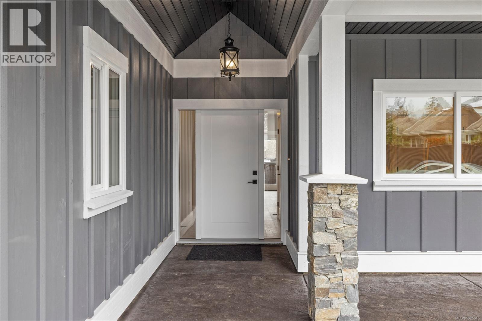 715 Doehle Ave, Parksville