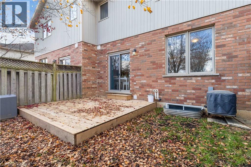 12 BRANTWOOD PARK Road Unit# D2, Brantford, Ontario, N3P1G2 — Photo 26