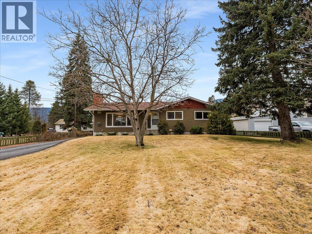 130 100th Street, Castlegar