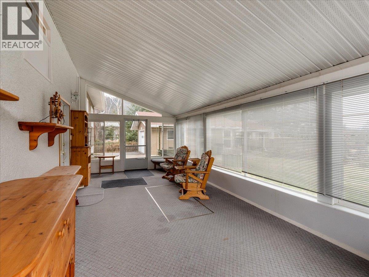 130 100th Street, Castlegar