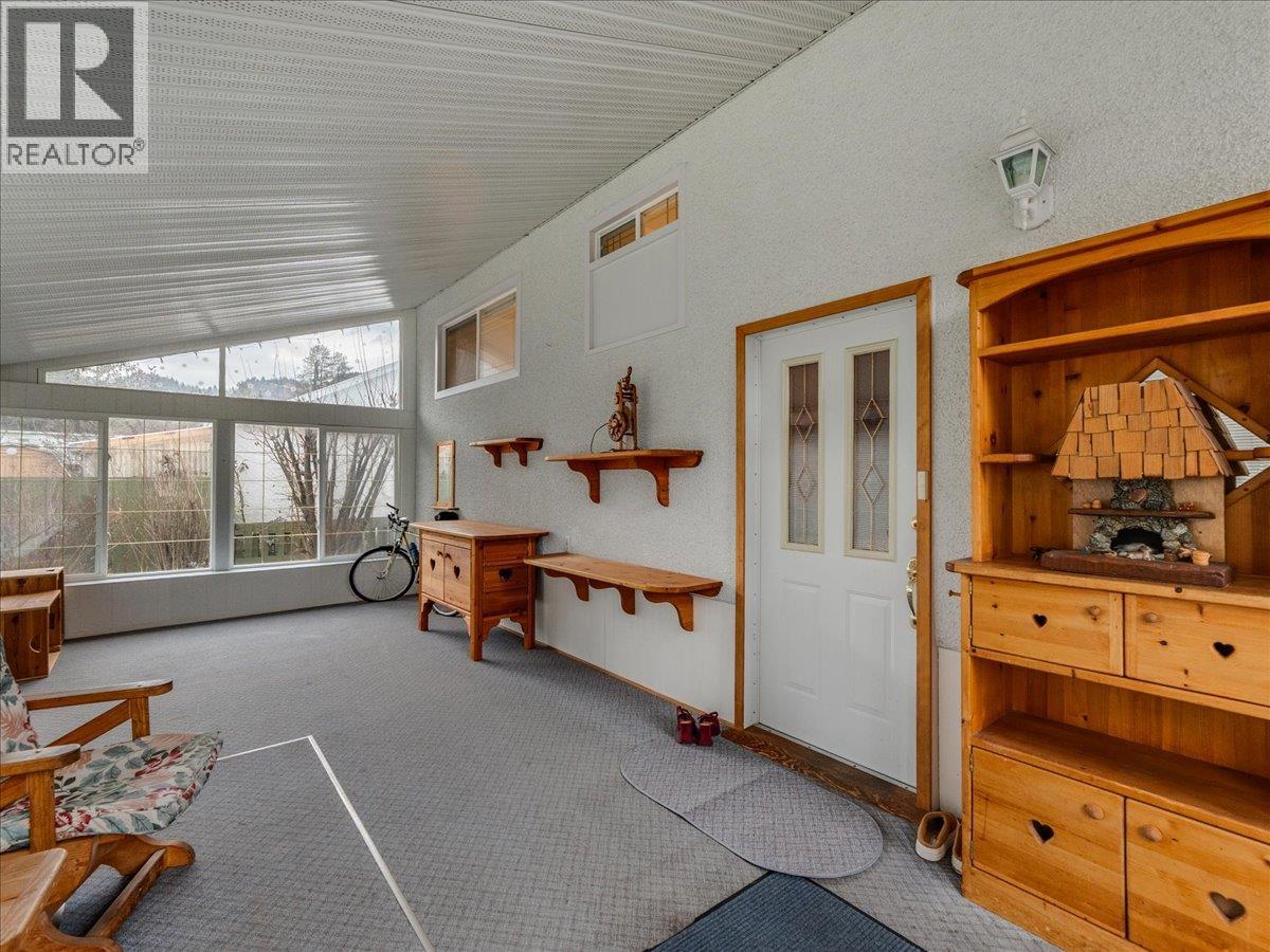 130 100th Street, Castlegar