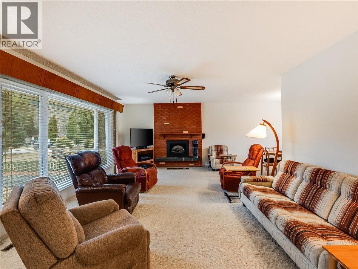 130 100th Street, Castlegar