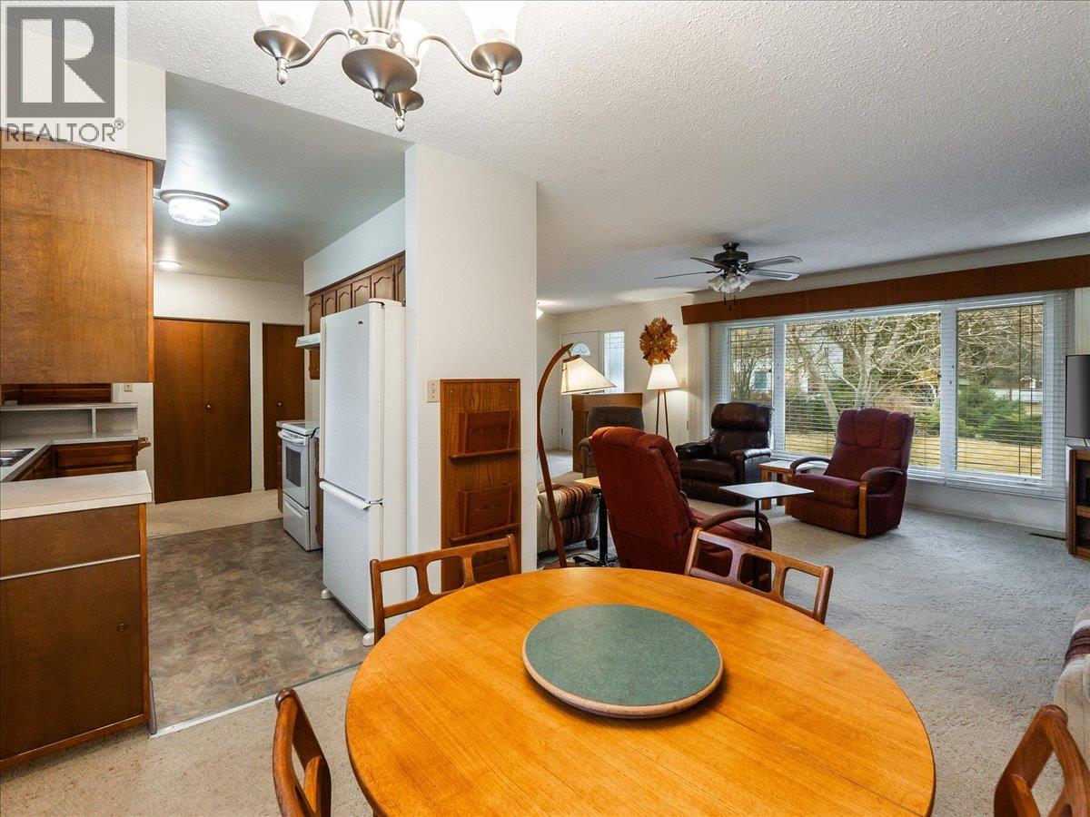 130 100th Street, Castlegar