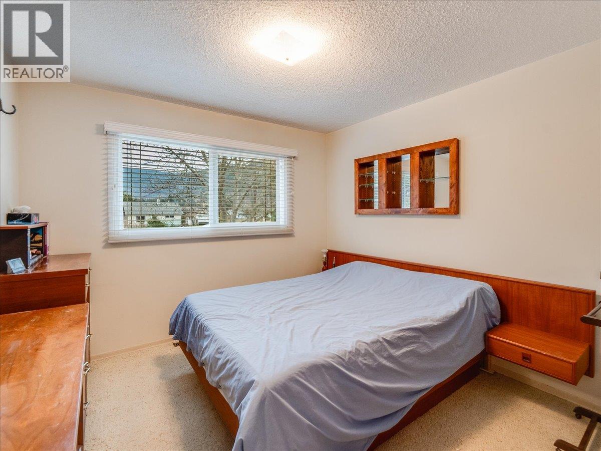 130 100th Street, Castlegar