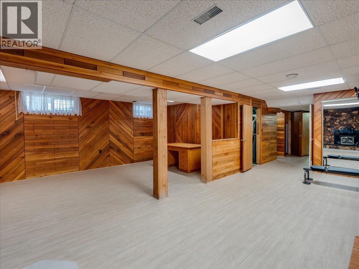 130 100th Street, Castlegar