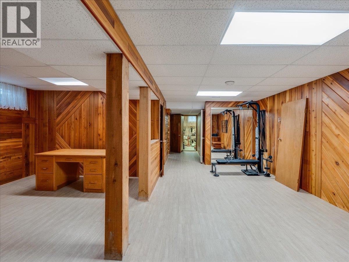 130 100th Street, Castlegar