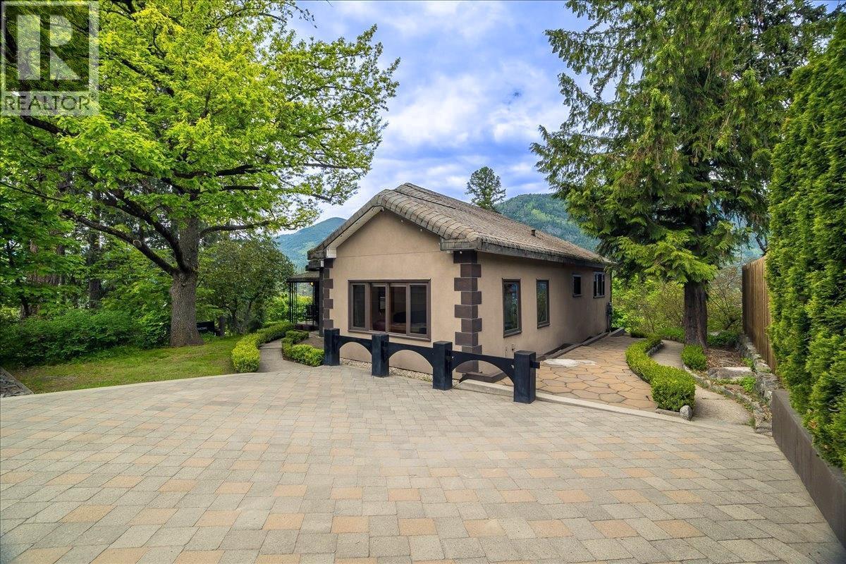 417 Hamilton Avenue, Nelson