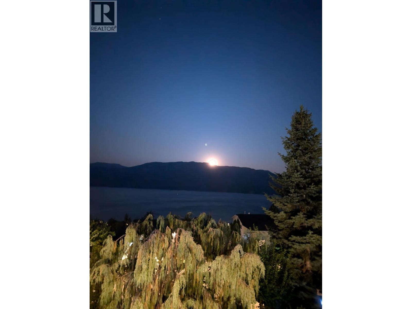5220 Sutherland Road, Peachland