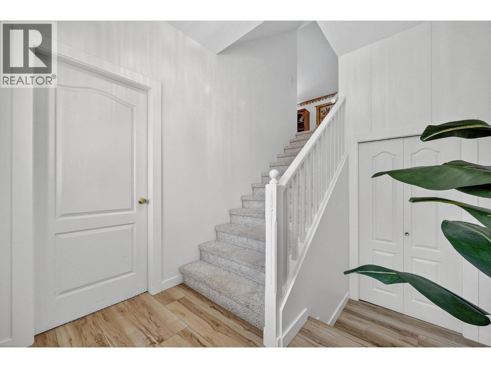 5220 Sutherland Road, Peachland