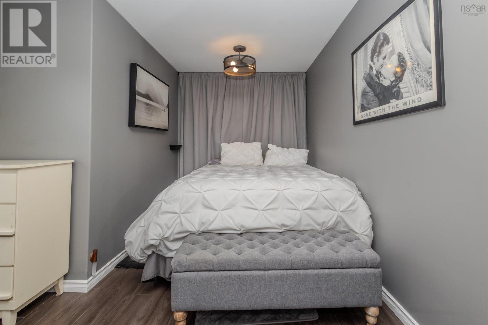 Property 20 of 31 of 366 Whitney Avenue