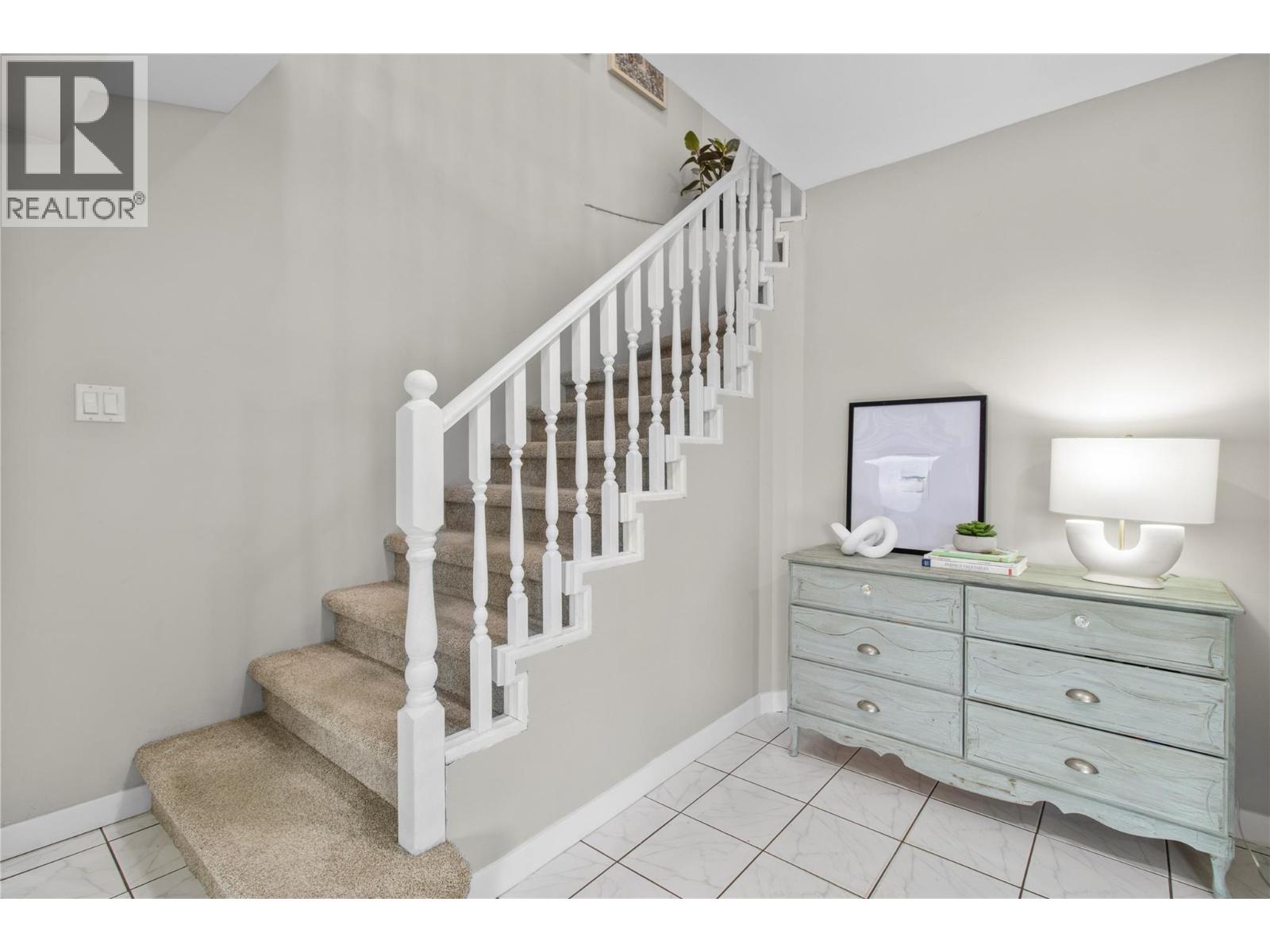 2484 Sunrise Boulevard, Blind Bay