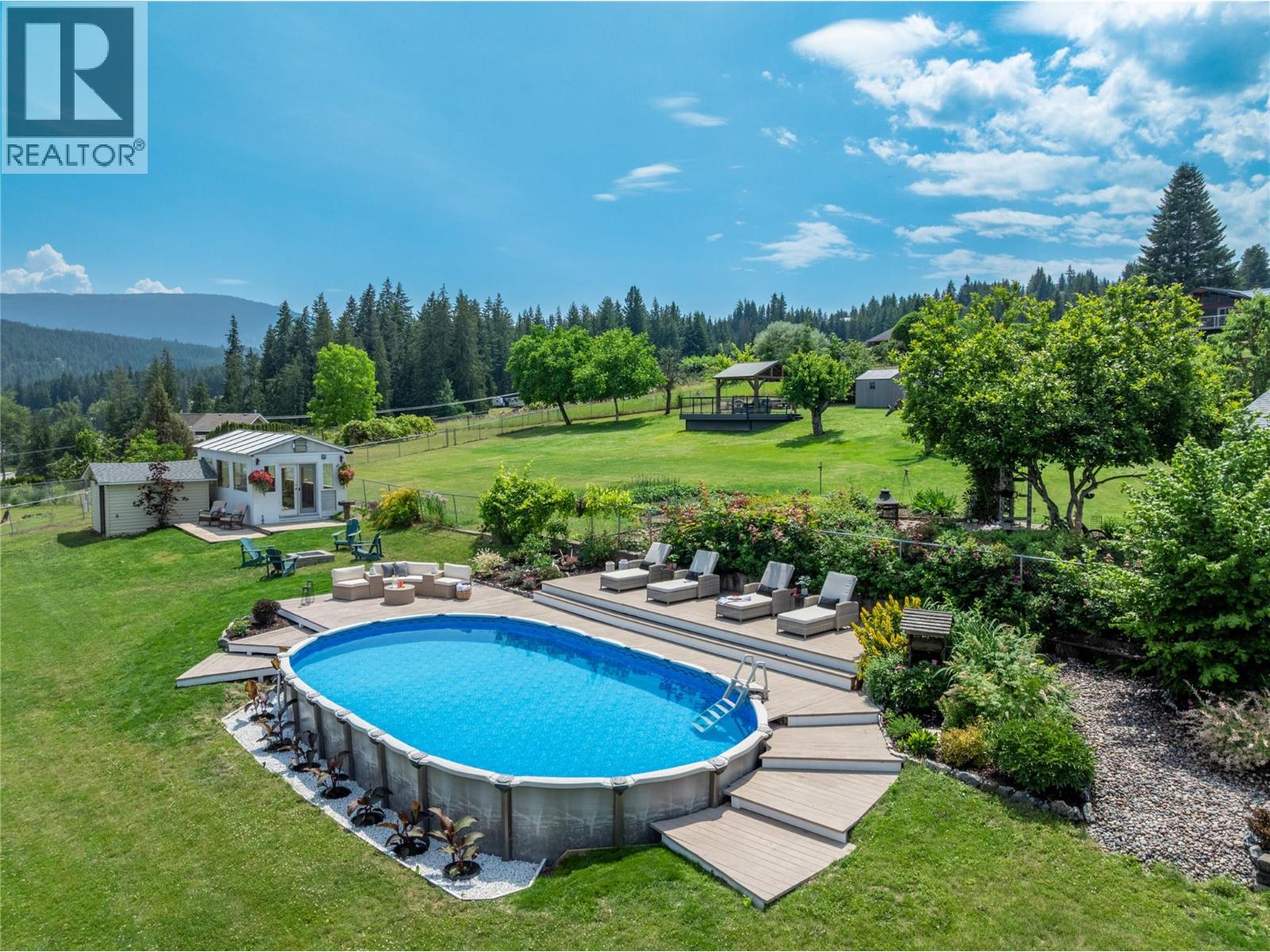 2484 Sunrise Boulevard, Blind Bay