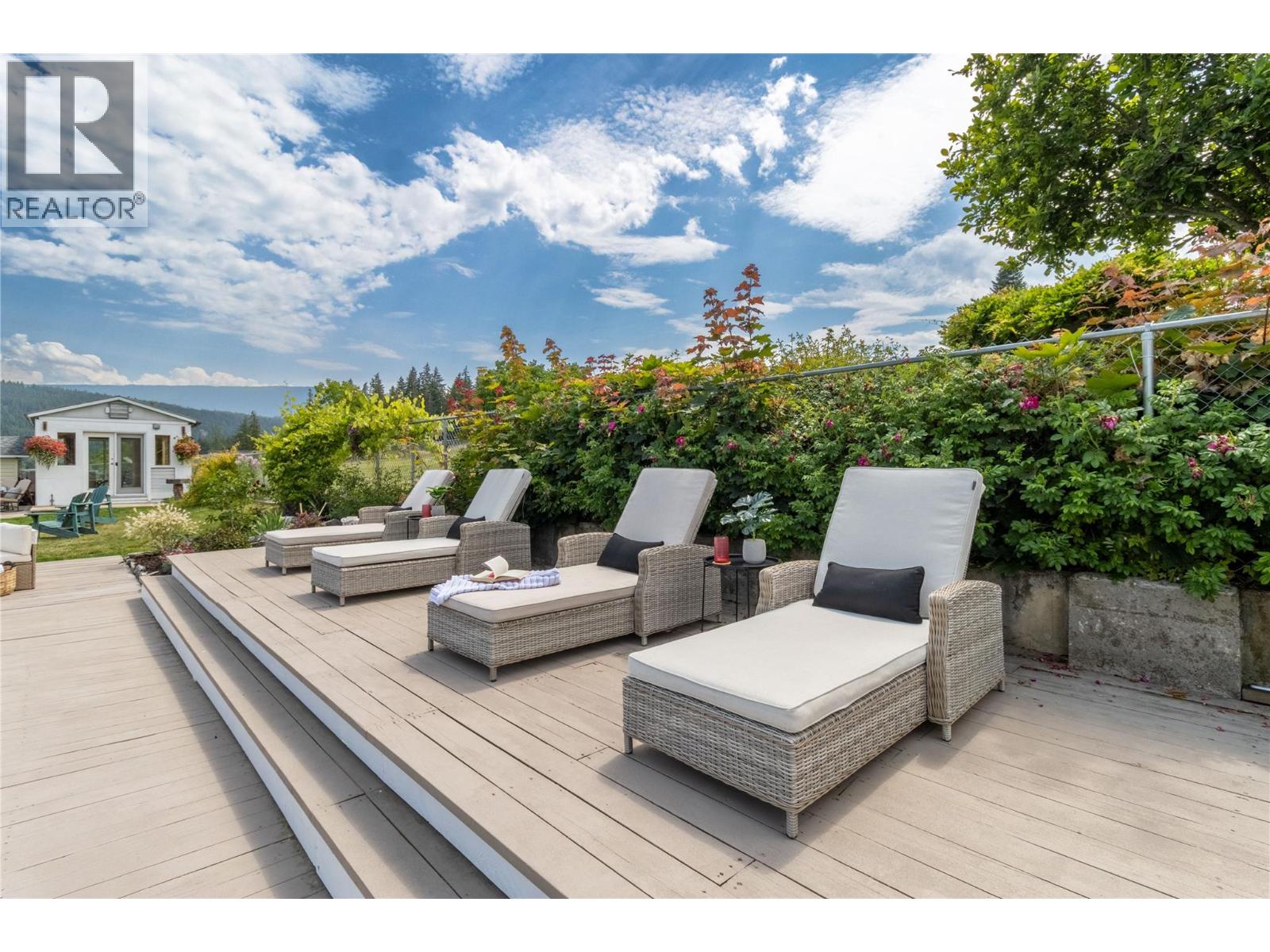 2484 Sunrise Boulevard, Blind Bay