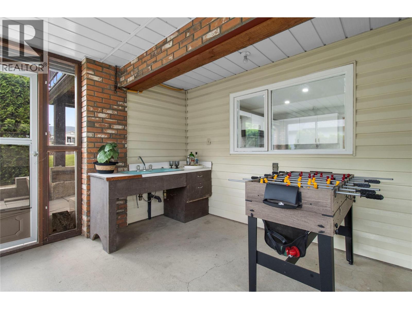 2484 Sunrise Boulevard, Blind Bay