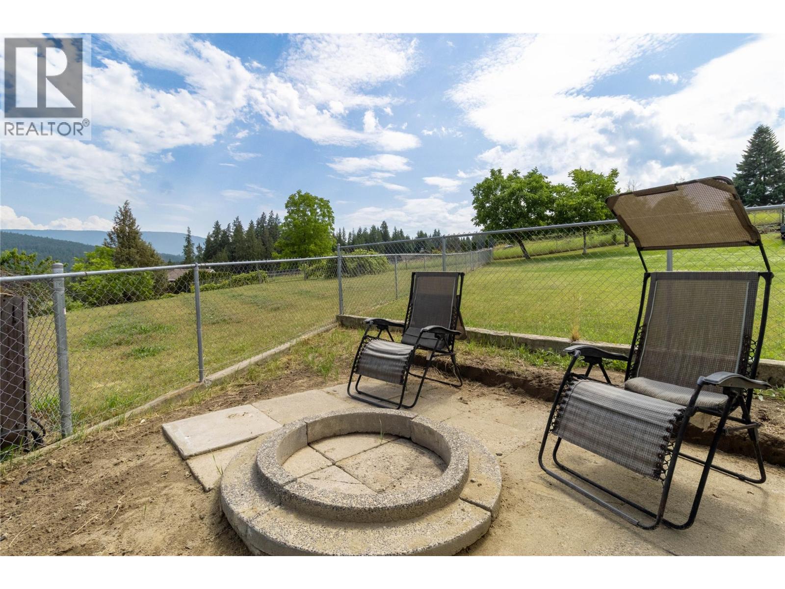 2484 Sunrise Boulevard, Blind Bay