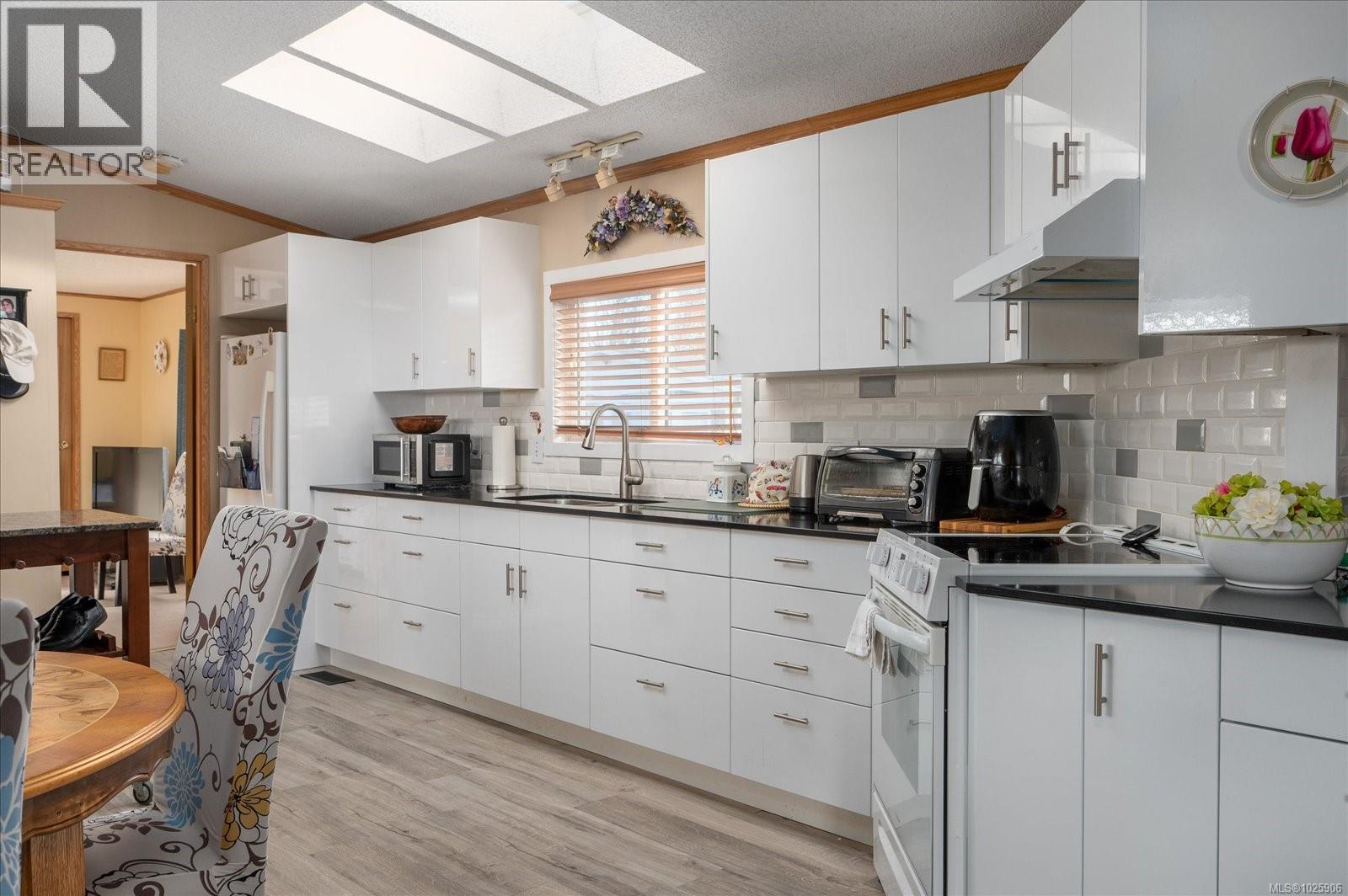 1839 VALLEY OAK DR - 12