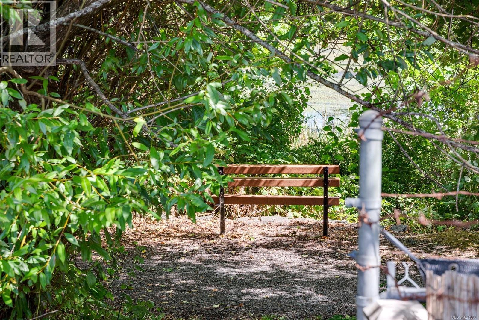 1839 VALLEY OAK DR - 36