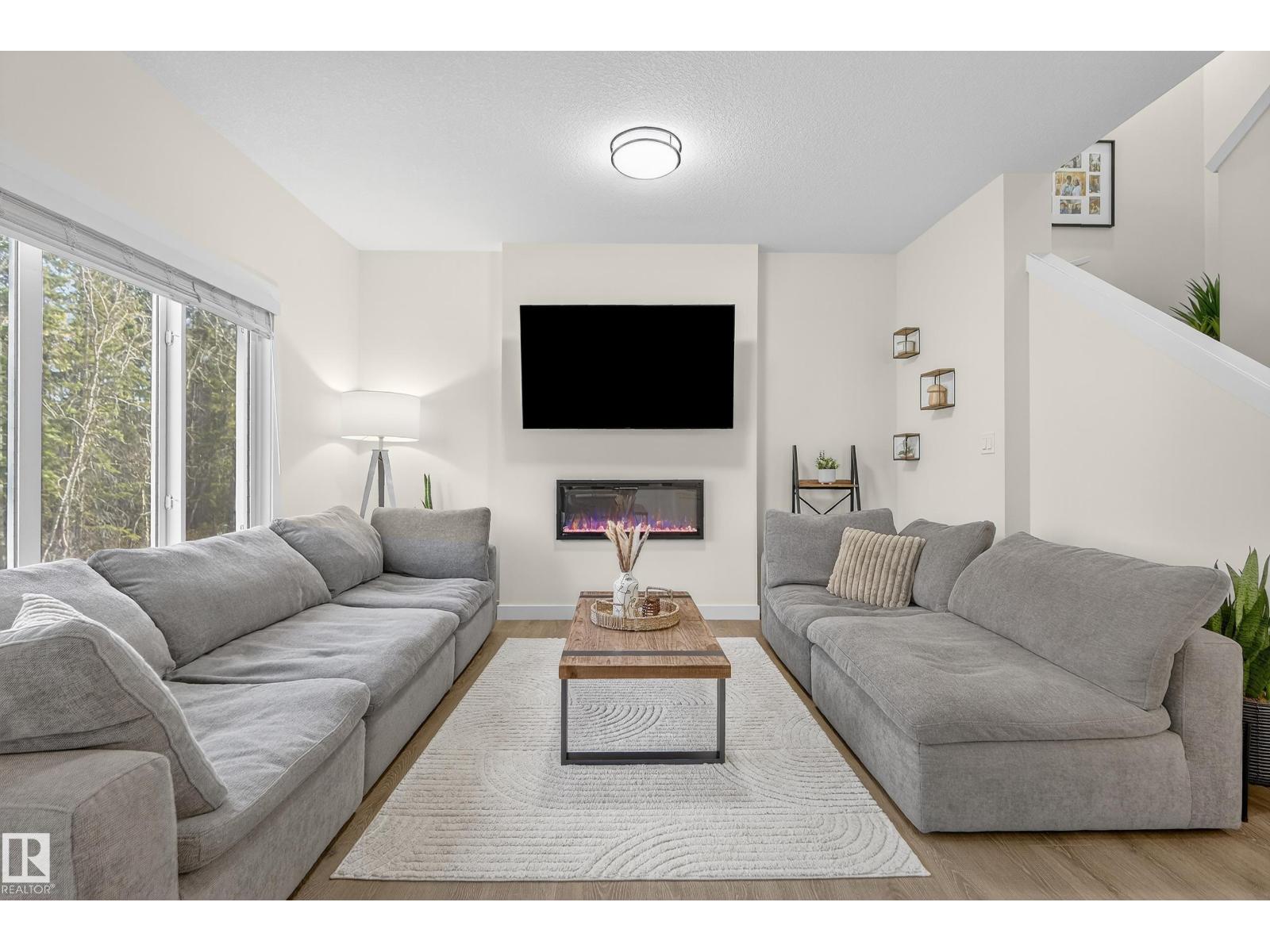 100 MEADOWLINK CM, Spruce Grove