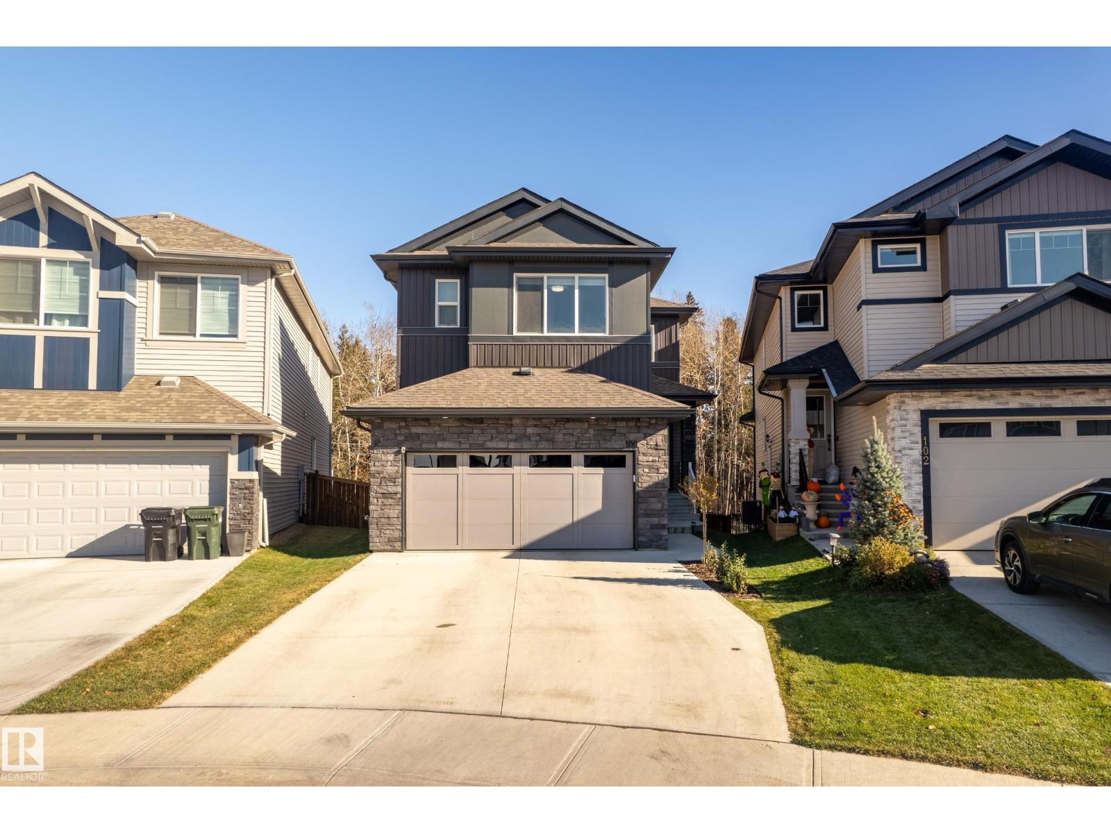 100 MEADOWLINK CM, Spruce Grove