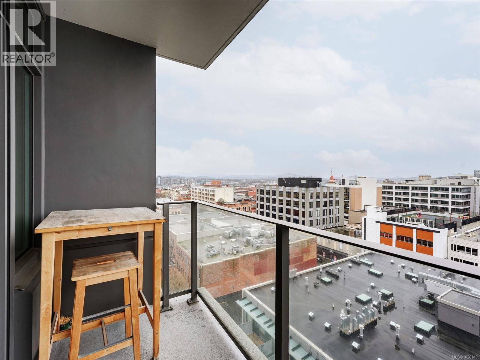 #912 728 YATES ST - 18