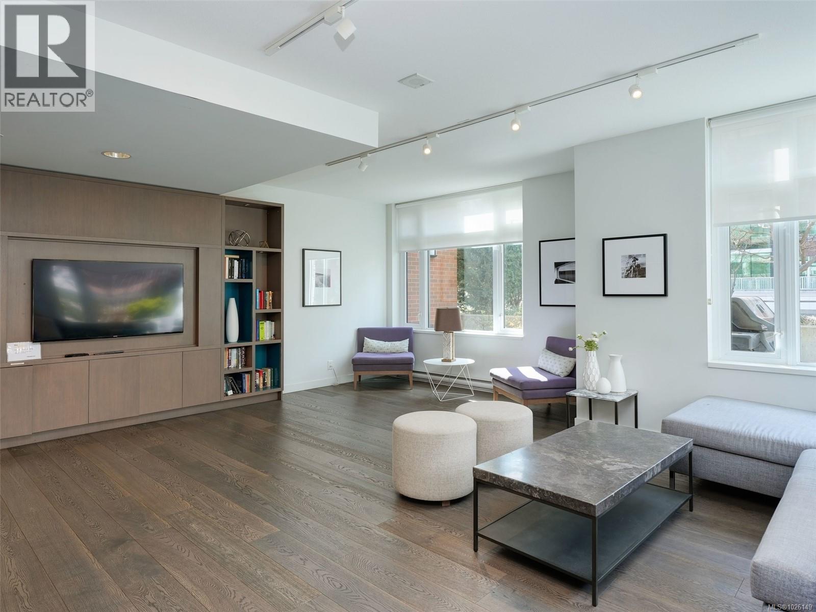 #912 728 YATES ST - 23