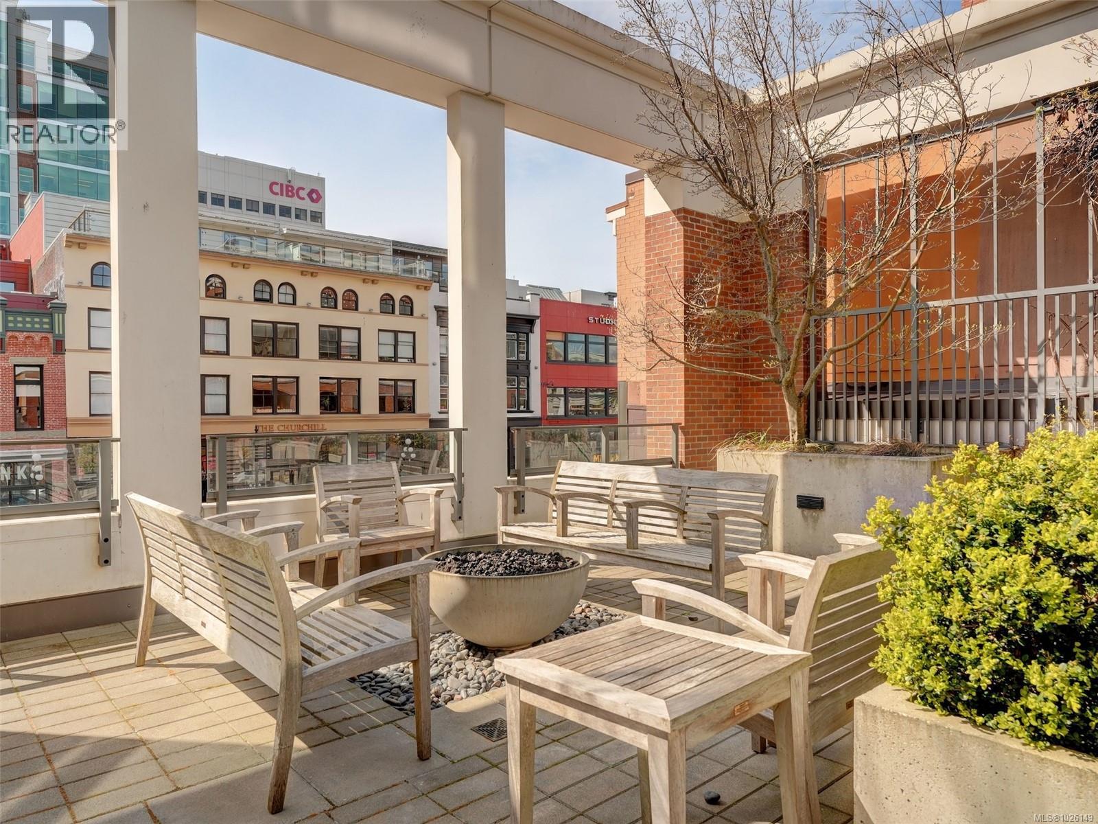 #912 728 YATES ST - 24