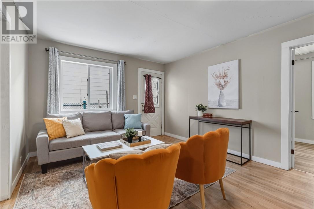 474 Tedman Avenue - Photo 4 of 29, Greater Sudbury, Ontario