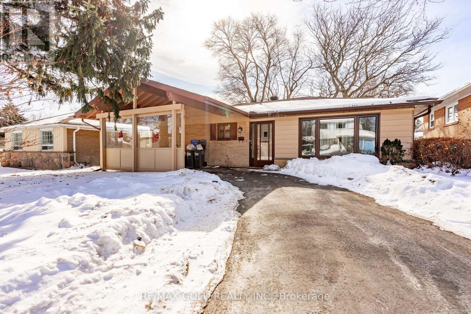 29 CHESTERFIELD ROAD - Photo 3 of 38, Brampton (Brampton East), Ontario