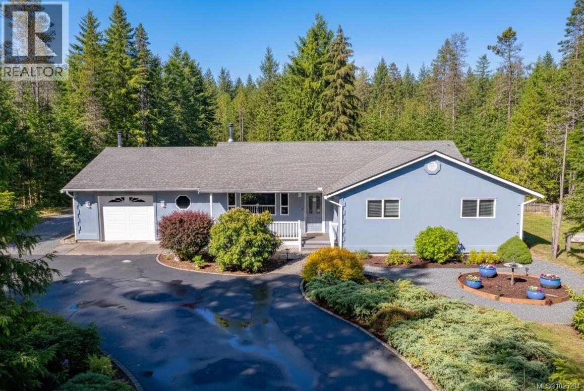1356 Meadowood Way, Qualicum Beach