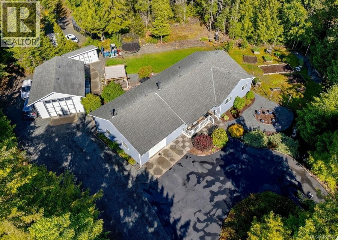 1356 Meadowood Way, Qualicum Beach