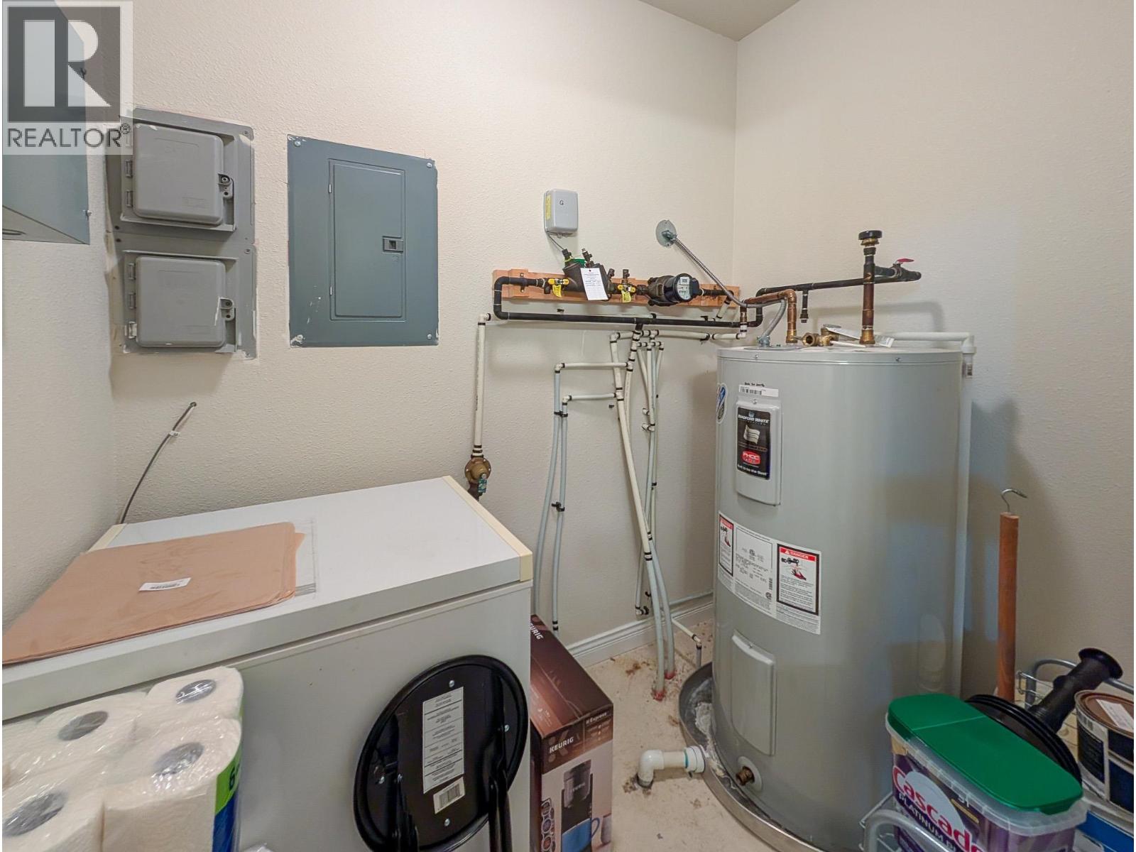 403 2911 FERRY AVENUE, Prince George